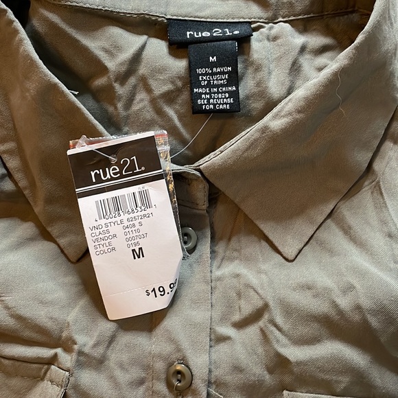 Rue21 safari romper - Picture 3 of 4